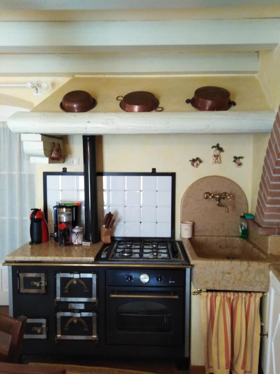 شقة Casa Del Capitello كابرينو فيرونيسي المظهر الخارجي الصورة